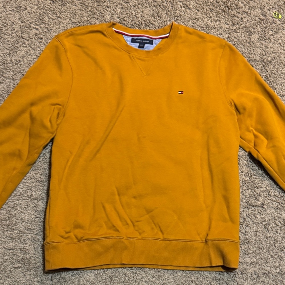 Tommy Hilfiger Men's Mustard Crewneck Sweater